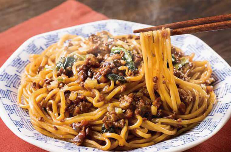 ジャージャー麺